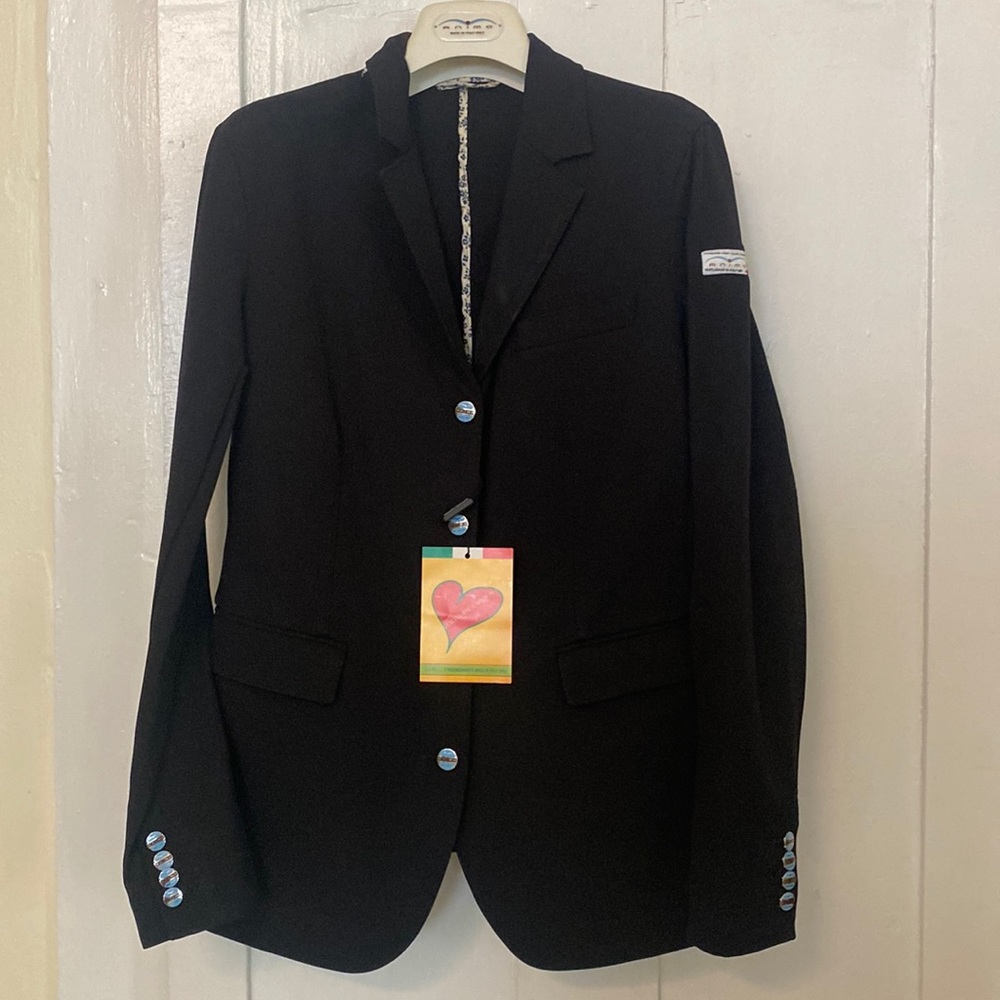 Beautiful Black Animo jacket.